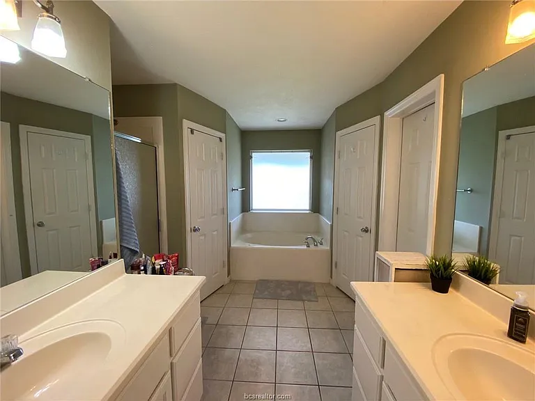 2309 Norham Dr — Photo 12