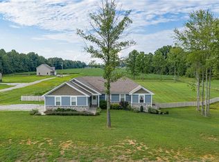 1423 E Marshfield Rd, Scottsburg, IN 47170