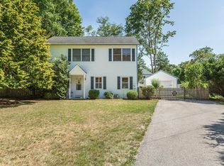 14 Otis Rd, East Patchogue, NY 11772