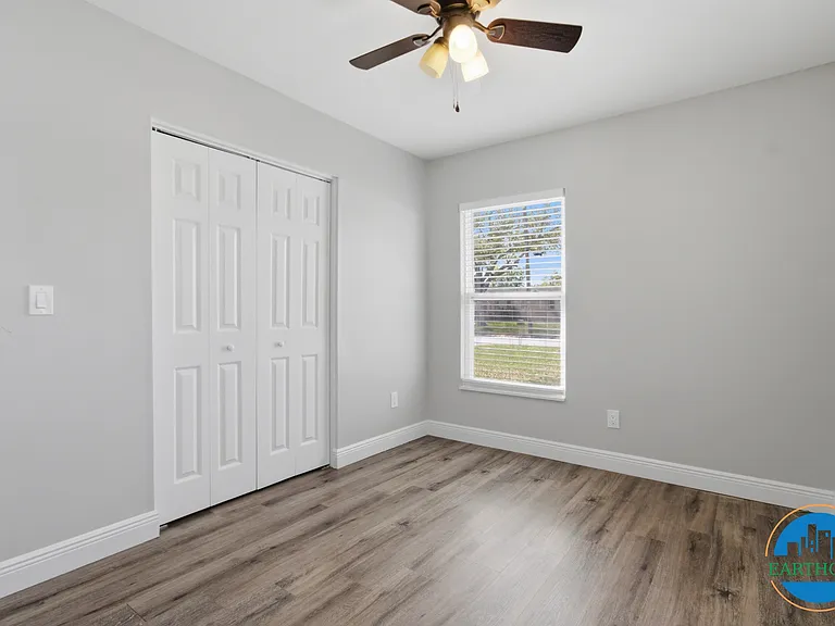 8609 Chinaberry Dr — Photo 17