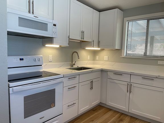 5th image of 707-717 N Kentucky St #2