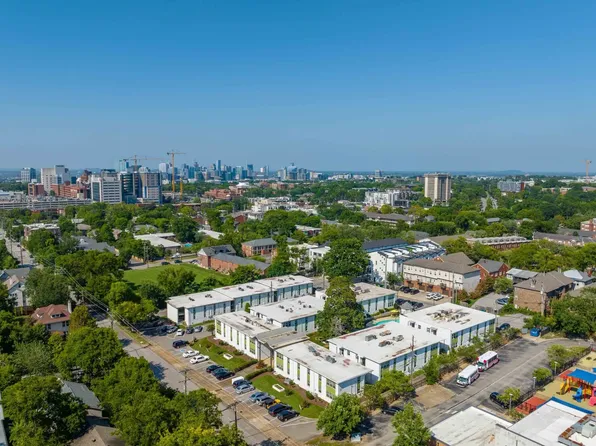 Chateau Apartments - Newly Renovated 1, 2 & 3-Bedrooms at 24th & Hillsboro Village