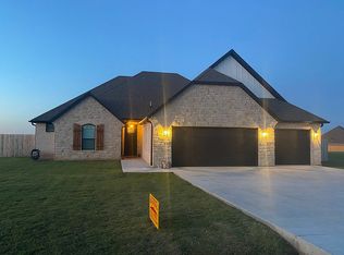 1900 Polaris Dr, Sumter, SC 29150