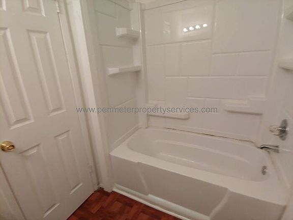 5th image of 2984 Spruce Cir