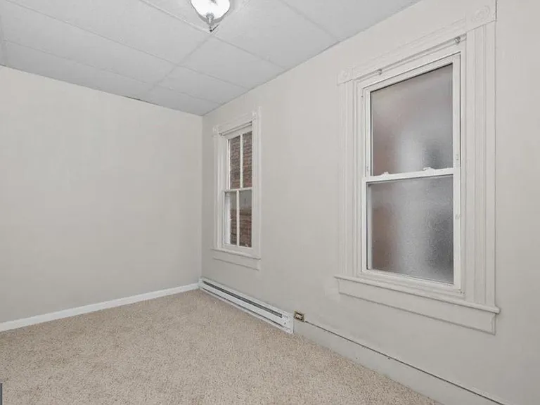118 Independence St — Photo 13