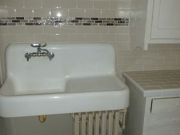 5th image of 2937 N Bartlett Ave APT 1