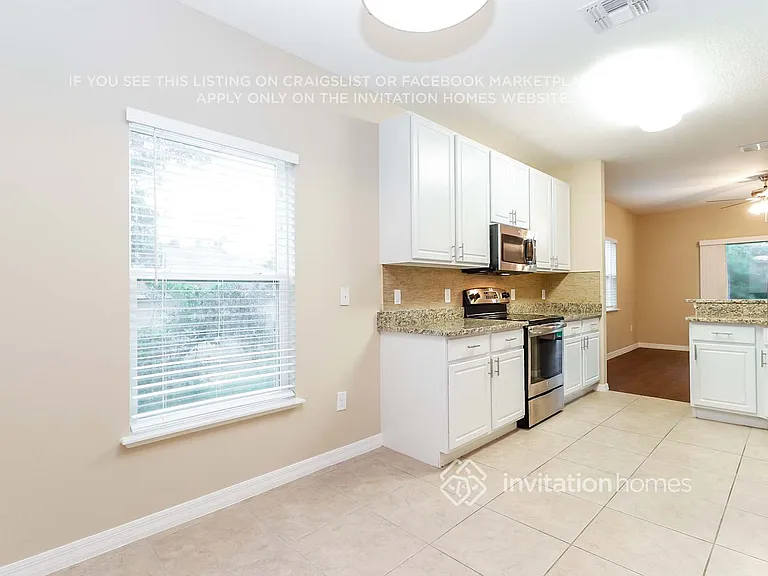 2182 Deborah Dr — Photo 7