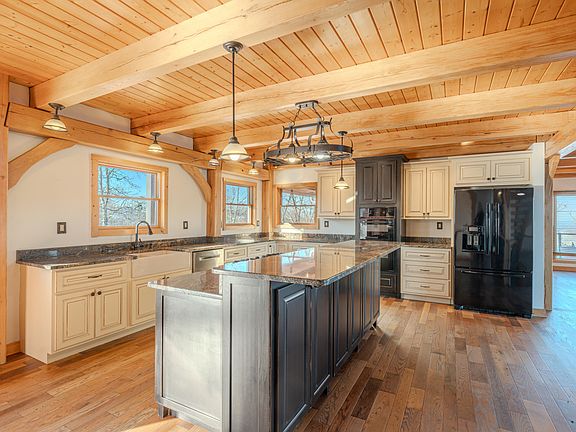 14th image of this home