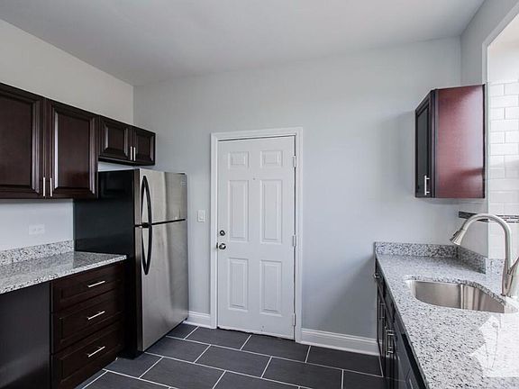 4th image of 3631 W Dickens Ave APT 1A