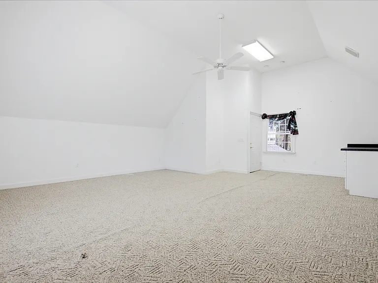 2029 Mount Pleasant Rd — Photo 29