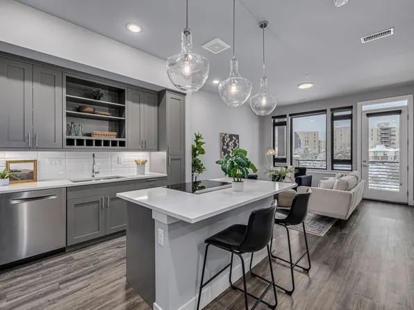 6618 E Lowry Blvd, Denver, CO