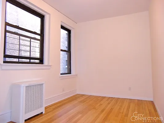 Rented by City Connections Realty | media 5