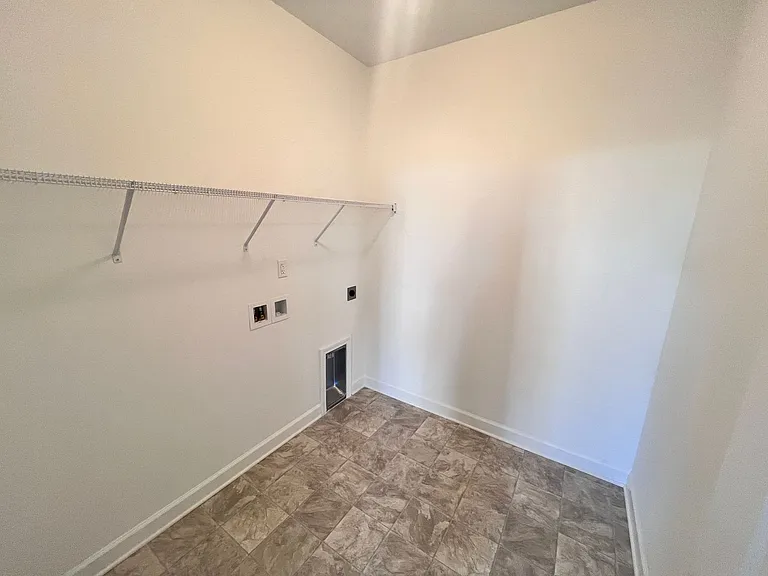 5016 Forsythia Pl — Photo 8