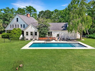 17 Oak Meadow Lane, Bellport, NY, 11713