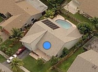 7090 NW 49th Pl, Lauderhill, FL 33319
