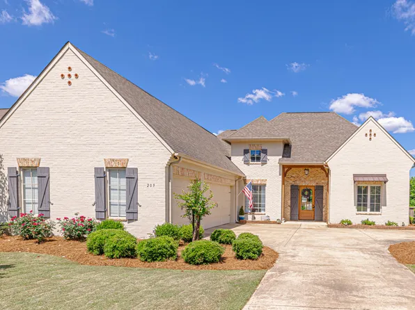 209 S Woodcreek Rd, Madison, MS 39110