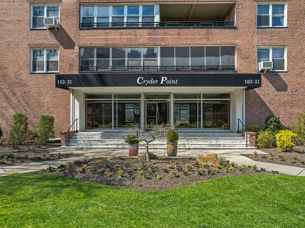 16221 Powells Cove Blvd APT 6D, Flushing, NY 11357