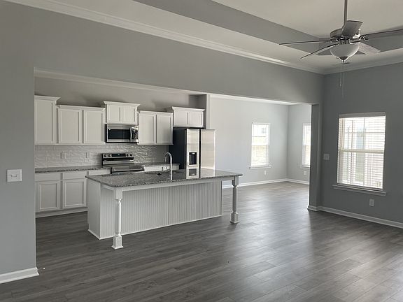 2nd image of 1062 Hickoryridge Dr Lot 197