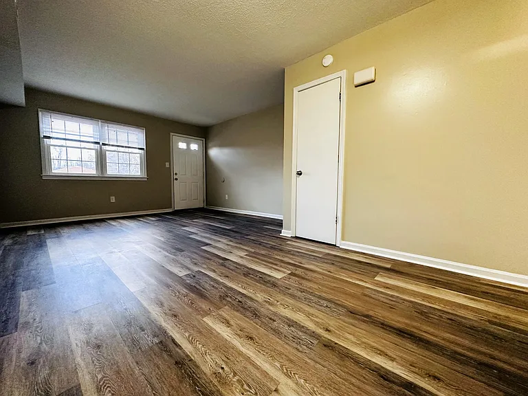 115 Carman Ave #24 — Photo 3