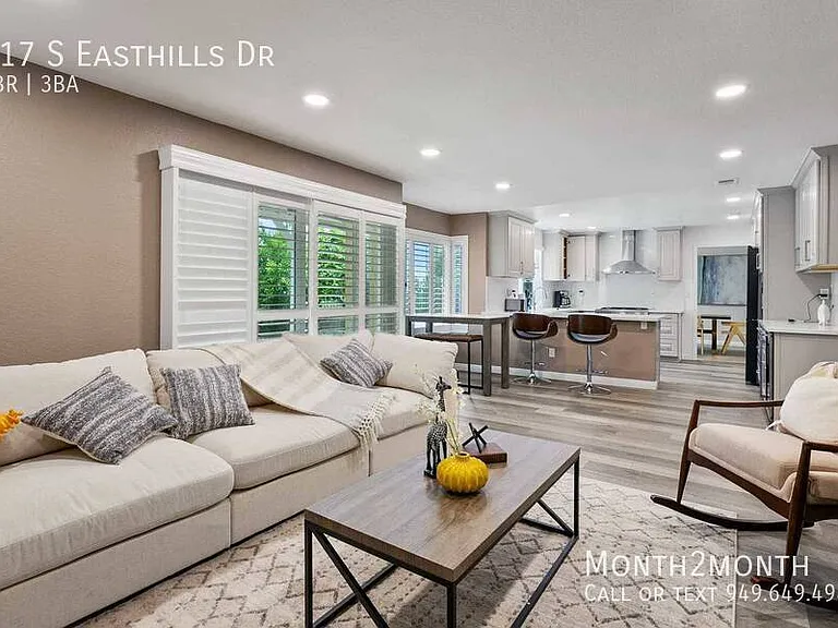 917 S Easthills Dr — Photo 6