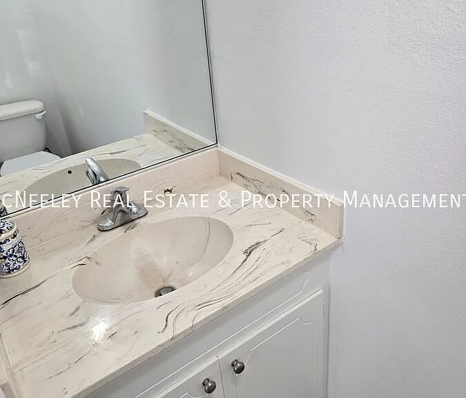 7720 SW Bel Aire Dr #2 — Photo 9
