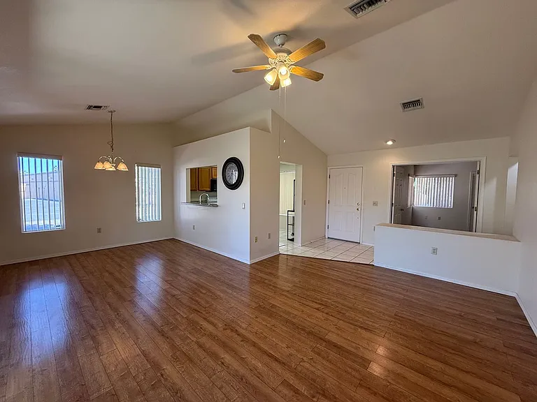 8524 Willowrich Dr — Photo 9