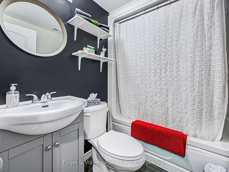 6 Lawrence St #B — Photo 12