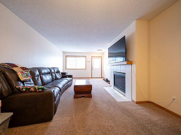 5th image of 17540 Gillette Way