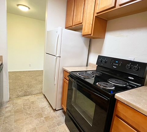 5th image of 100 N Lafayette Ave APT 103S