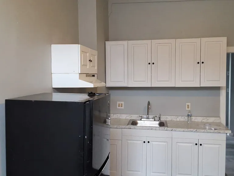 11 Ontario St #6 — Photo 2