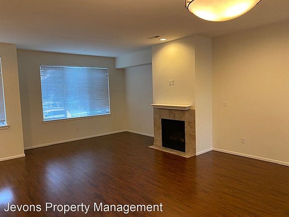 3rd image of 2107 S 262nd Ct
