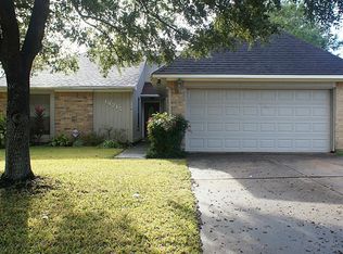 14215 Whitecross Dr, Houston, TX 77083