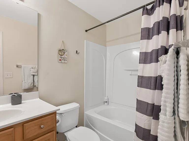 7915 Averette Hill Dr — Photo 14
