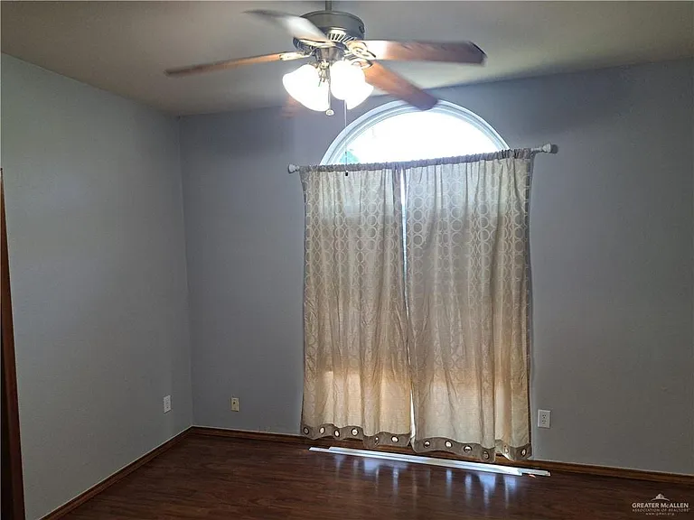 2813 Hawk Ct — Photo 11