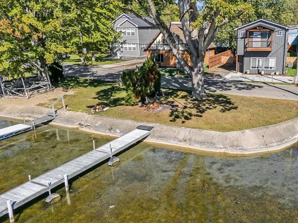 498 Warren Rd, Coldwater, MI 49036