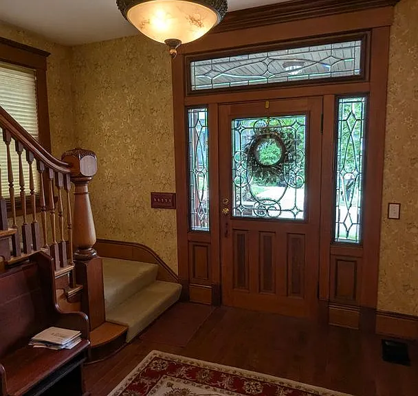 212 Chestnut Ave NE — Photo 6