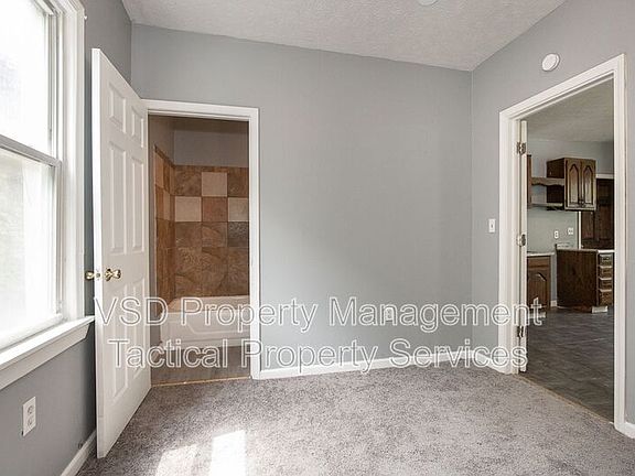 5th image of 3651 E 55th St #3