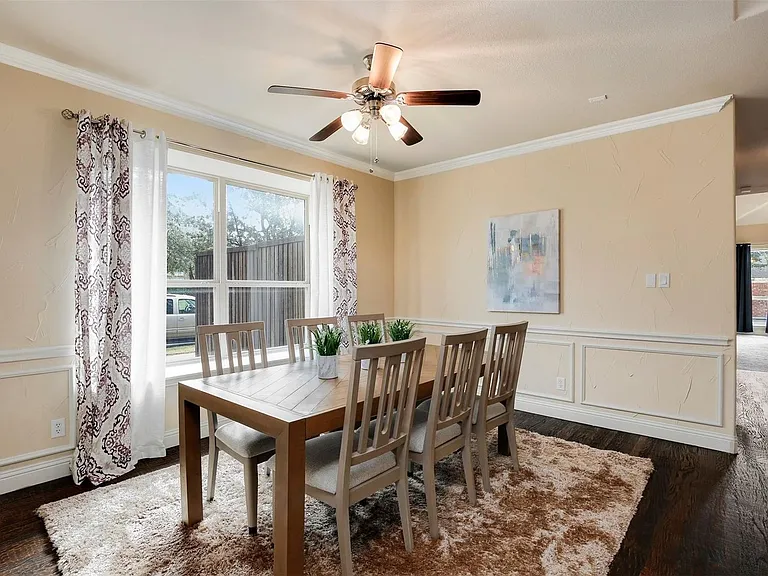 1087 Sahallee Dr — Photo 4