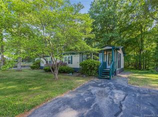 112 Colchester Cmns, Colchester, CT 06415