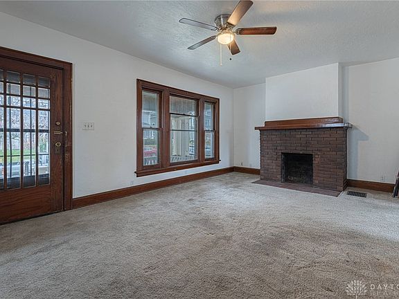 3rd image of 719 Wilfred Ave