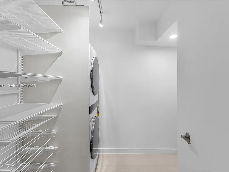 101 Ocean Lane Dr #1012 — Photo 24