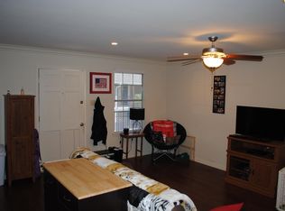 4618 Alvin Dark Ave APT 25, Baton Rouge, LA 70820