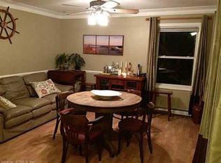 97 Hunting Ridge Dr, Groton, CT 06355