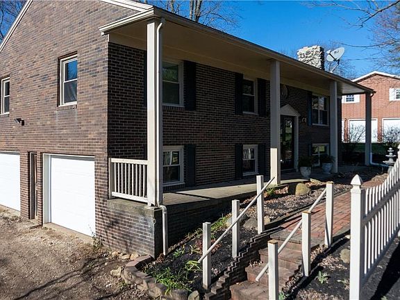 3rd image of 6167 Joliat Ave