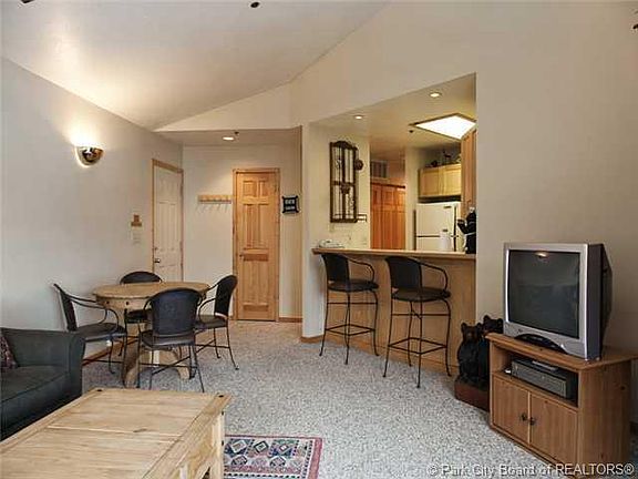 5th image of 2700 Deer Valley Dr E #C201