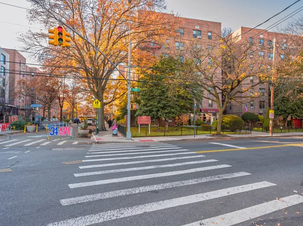 33-44 Junction Boulevard image 4 of 25