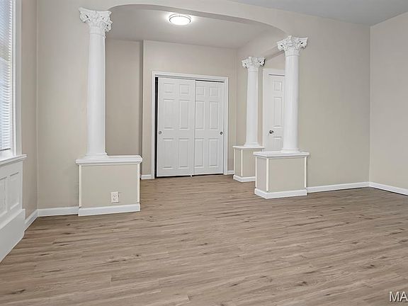 4th image of 3017 Keokuk St