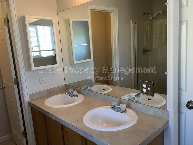 574 W 91st Dr — Photo 13