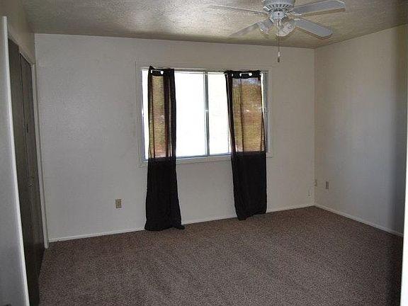 4th image of 822 Whittier Cir