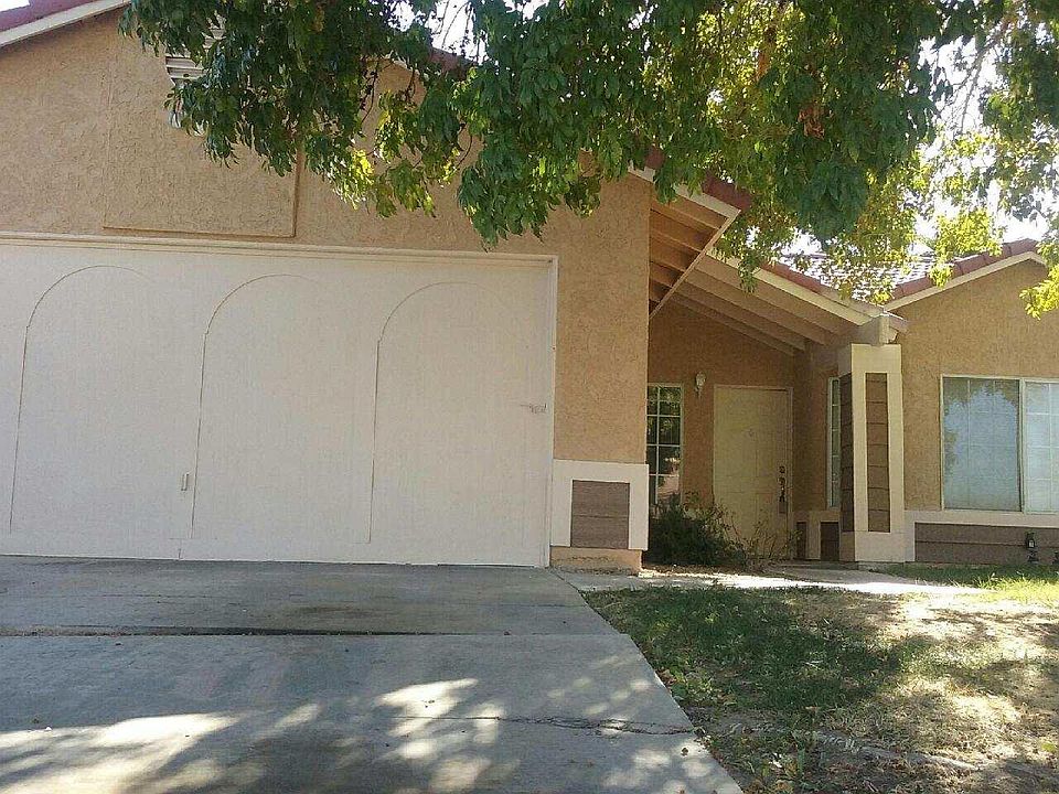 1st image of 806 E J9 Ave